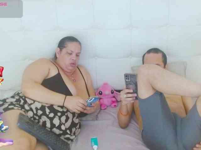 CandyandJhon webcam