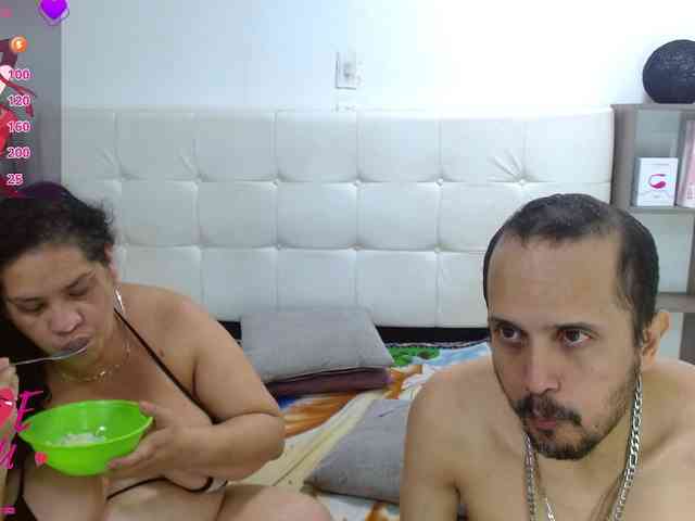 CandyandJhon webcam