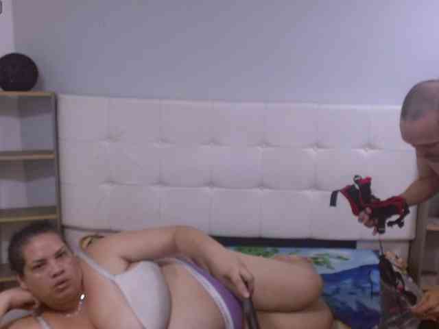 CandyandJhon webcam