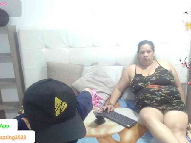CandyandJhon webcam