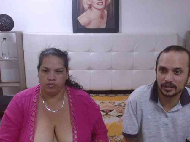 CandyandJhon webcam