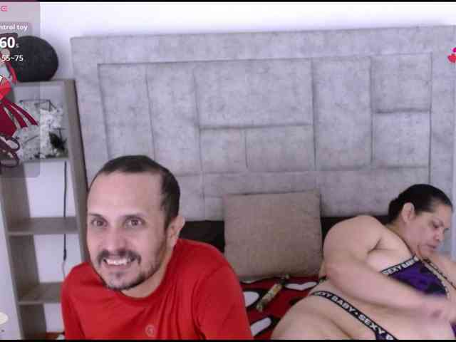 CandyandJhon webcam