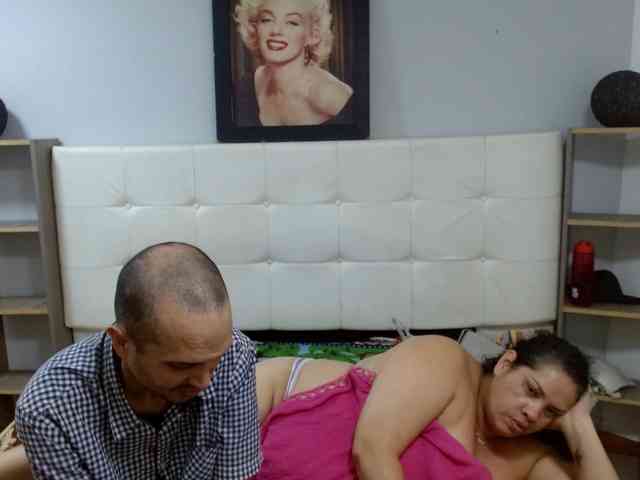 CandyandJhon webcam