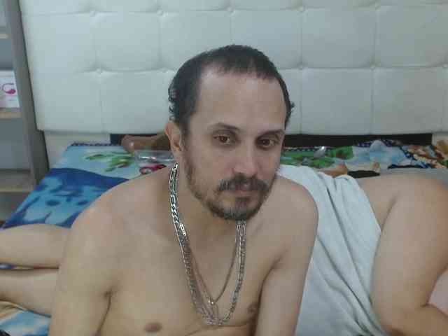CandyandJhon webcam