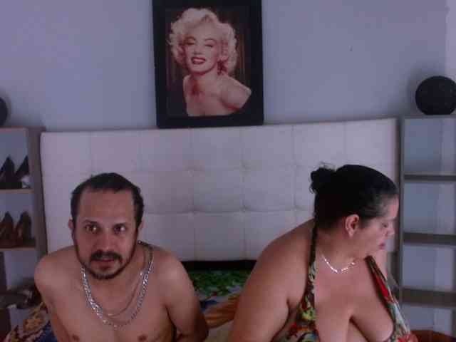 CandyandJhon webcam