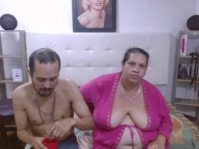 CandyandJhon webcam