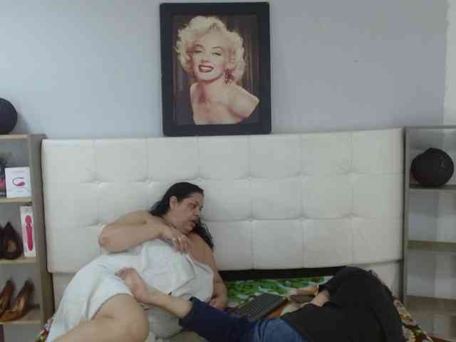 CandyandJhon webcam