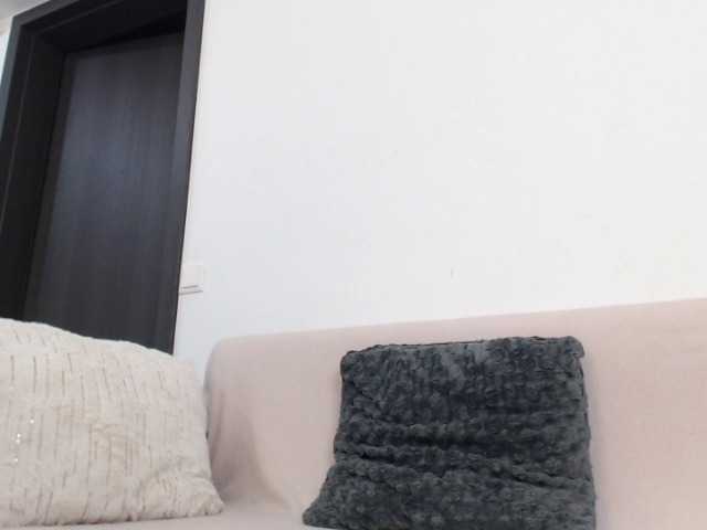 RebecaMur's BongaCams show and profile