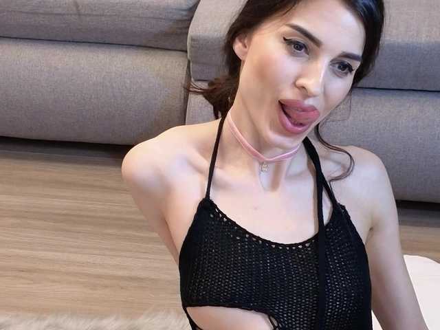 RebecaMur's BongaCams show and profile