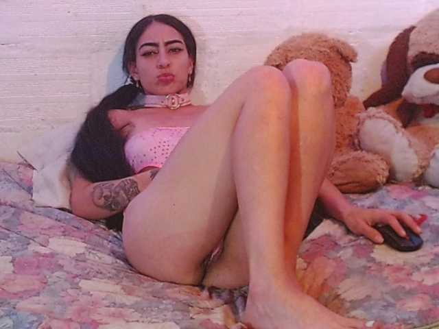 Kendall-Storm's BongaCams show and profile