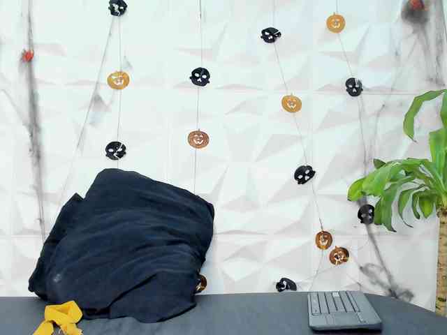 MarieMyller webcam