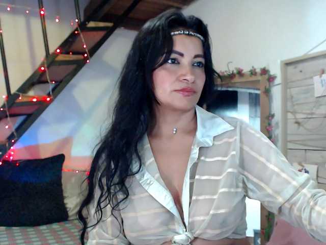lunasky83 Live Cam on BongaCams
