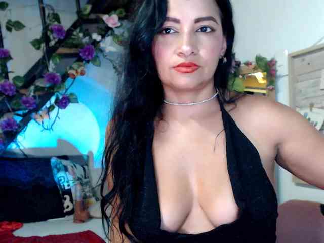 lunasky83 webcam