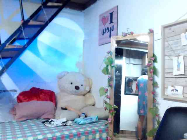 lunasky83 webcam