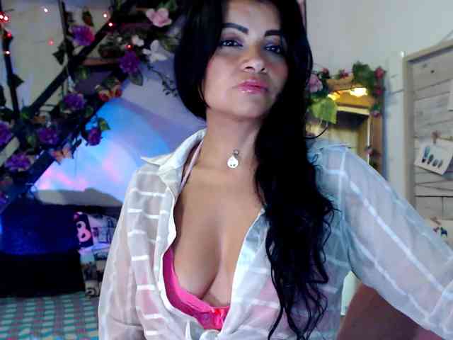 lunasky83 webcam