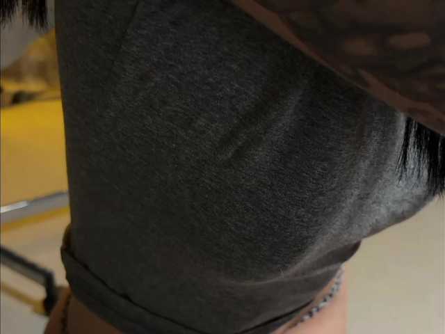 chicanogirl's BongaCams show and profile