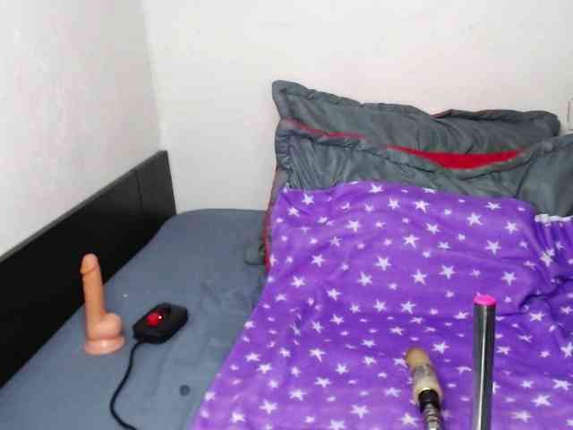 Babycloe10 webcam