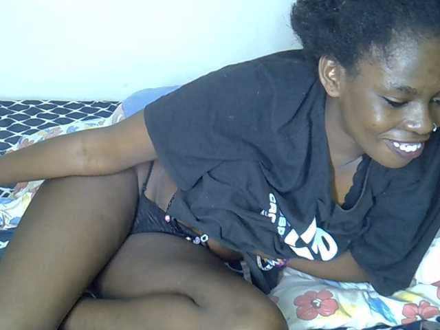 annabella3's BongaCams show and profile