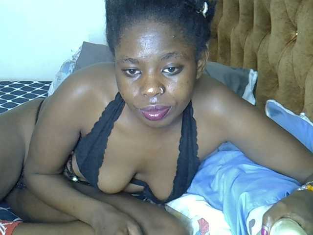 annabella3's BongaCams show and profile