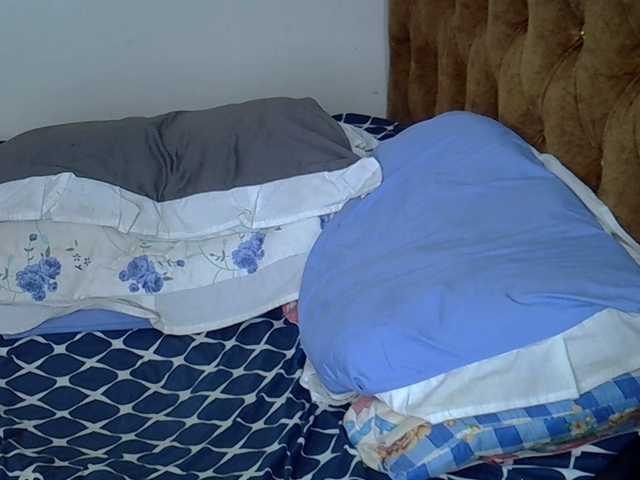 annabella3's BongaCams show and profile