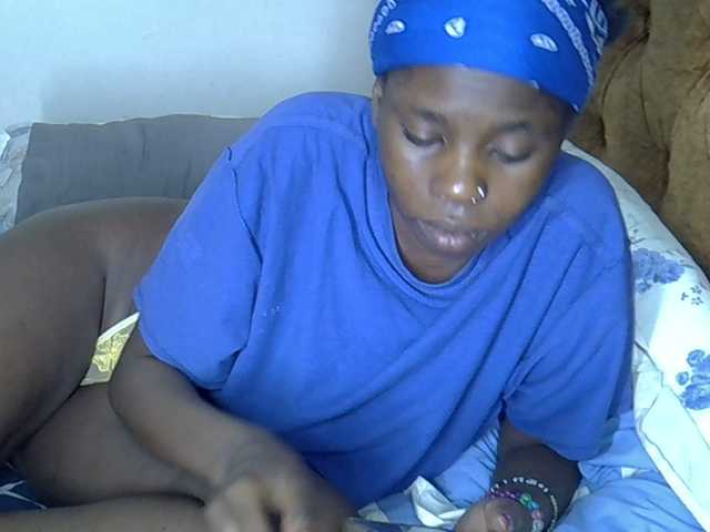 annabella3's BongaCams show and profile