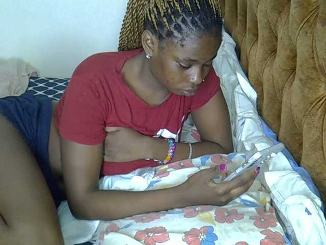 annabella3's BongaCams show and profile