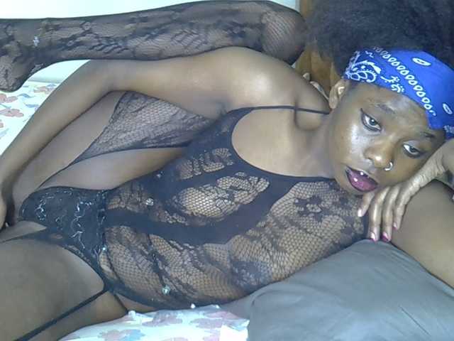 annabella3's BongaCams show and profile