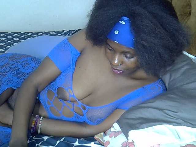 annabella3's BongaCams show and profile