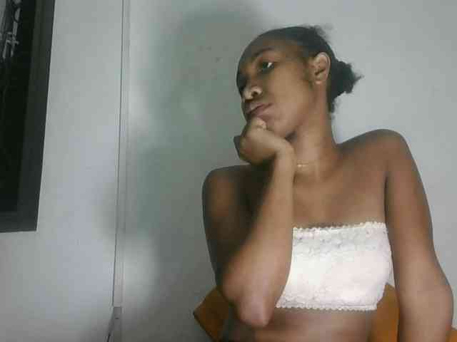 Sweetiepop Live Webcam on BongaCams
