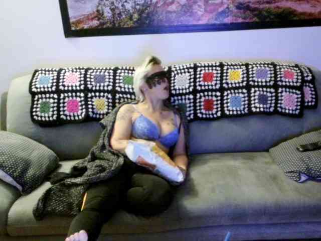 MashaandtheBear1 webcam