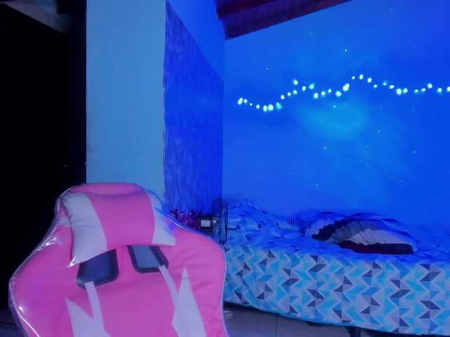 AngelaCoffe's BongaCams show and profile