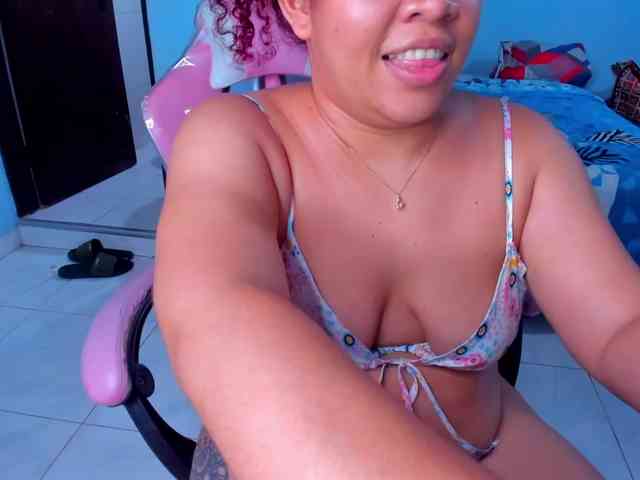 AngelaCoffe webcam
