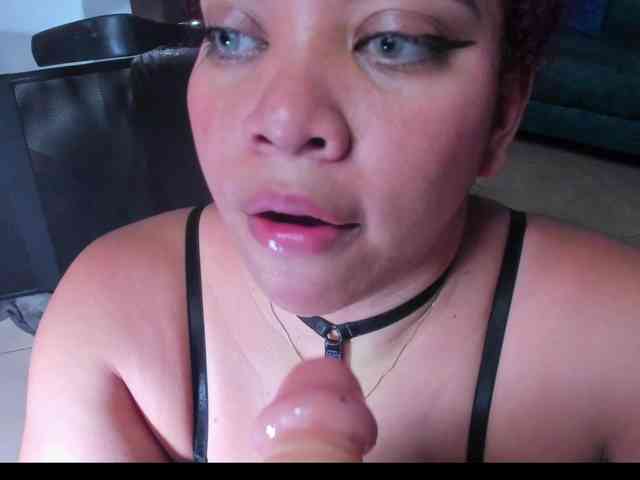 AngelaCoffe webcam