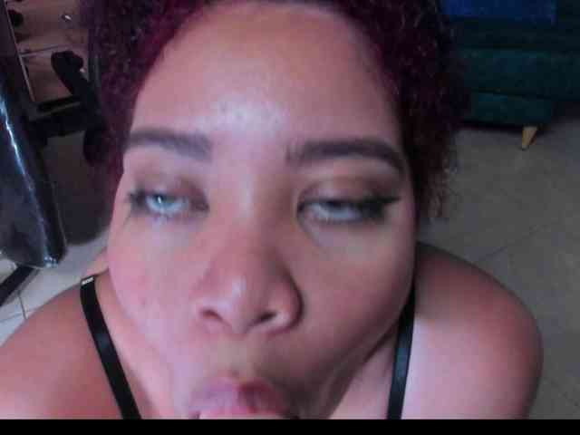 AngelaCoffe webcam