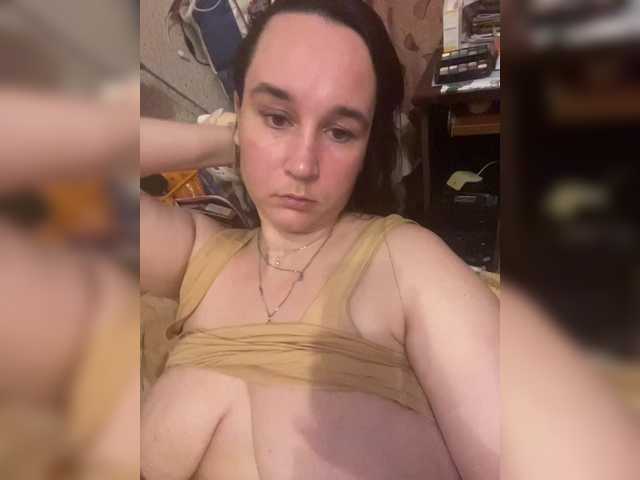 SaliiOnli's BongaCams show and profile