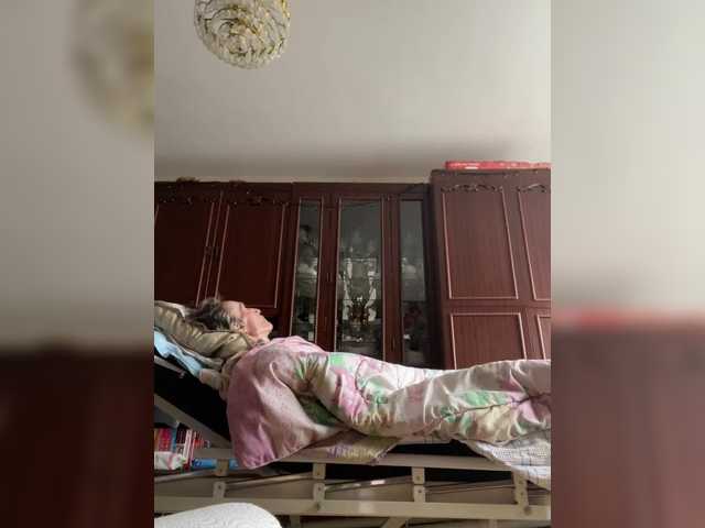 SaliiOnli's BongaCams show and profile