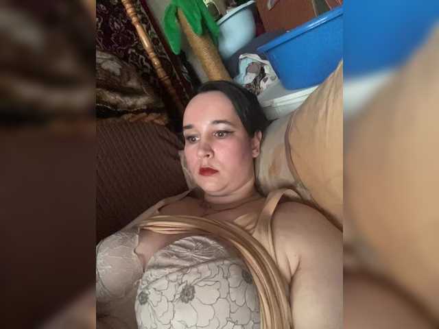 SaliiOnli's BongaCams show and profile