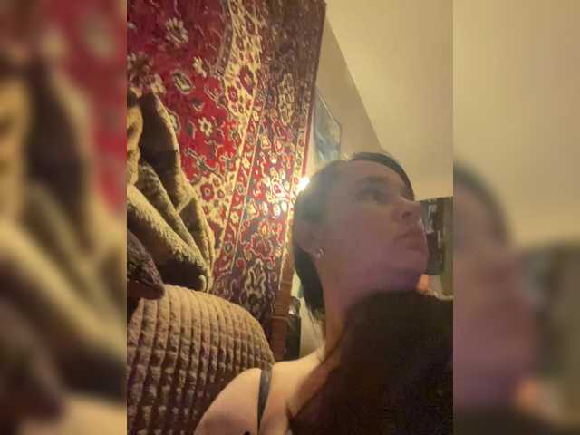 SaliiOnli's BongaCams show and profile