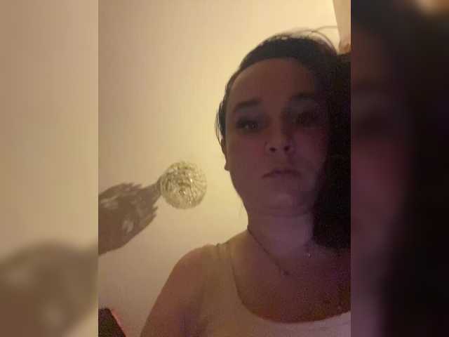 SaliiOnli's BongaCams show and profile