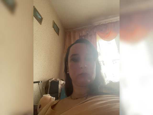 SaliiOnli's BongaCams show and profile