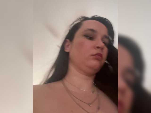 SaliiOnli's BongaCams show and profile