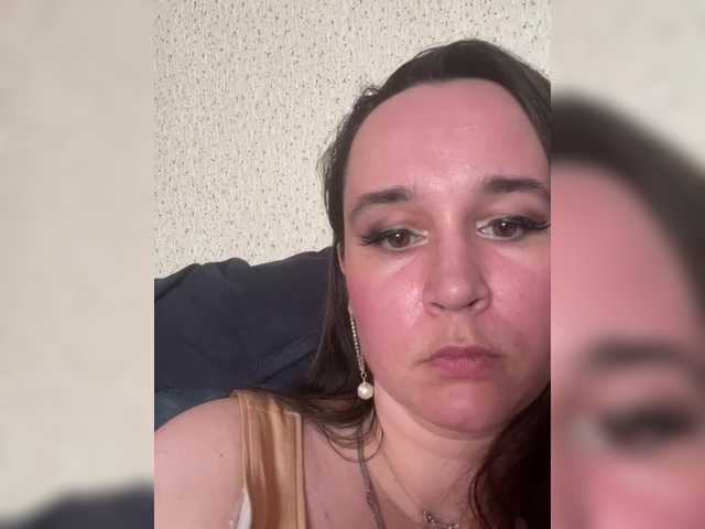 SaliiOnli's BongaCams show and profile