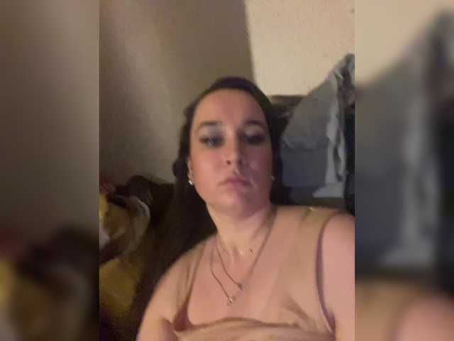 SaliiOnli's BongaCams show and profile