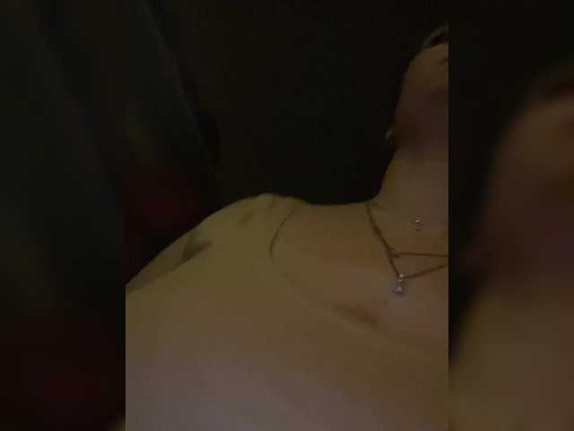 SaliiOnli's BongaCams show and profile