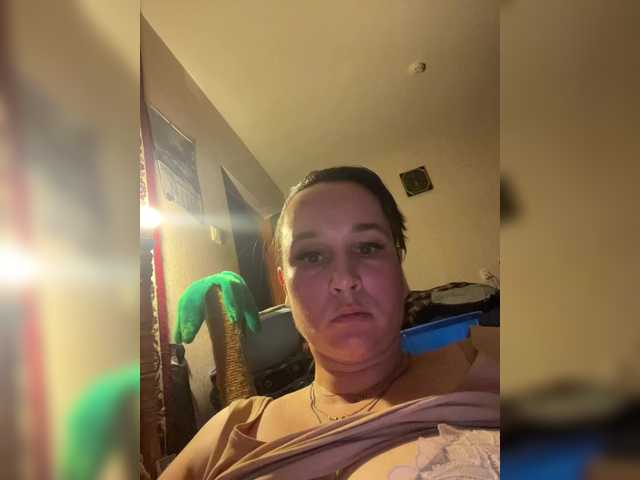 SaliiOnli's BongaCams show and profile