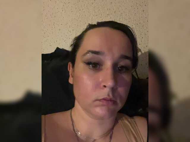 SaliiOnli's BongaCams show and profile