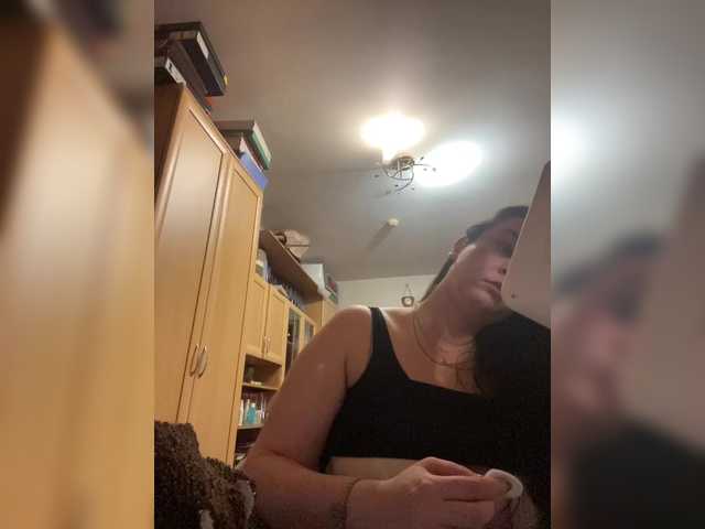 SaliiOnli's BongaCams show and profile