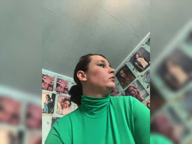 SaliiOnli's BongaCams show and profile