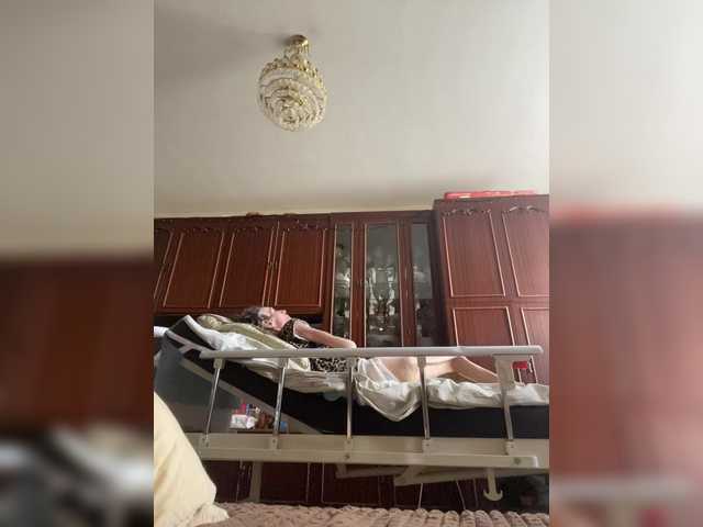 SaliiOnli's BongaCams show and profile