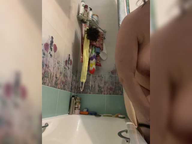 SaliiOnli's BongaCams show and profile